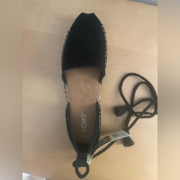 TOMS | Black Katalina Suede Lace Up Espadrilles *New in Box* - Picture 9 of 14